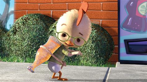 pata chicken little|Chicken Little (2005 film)